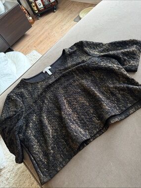Leith Metallic Black and Gold Cropped Top